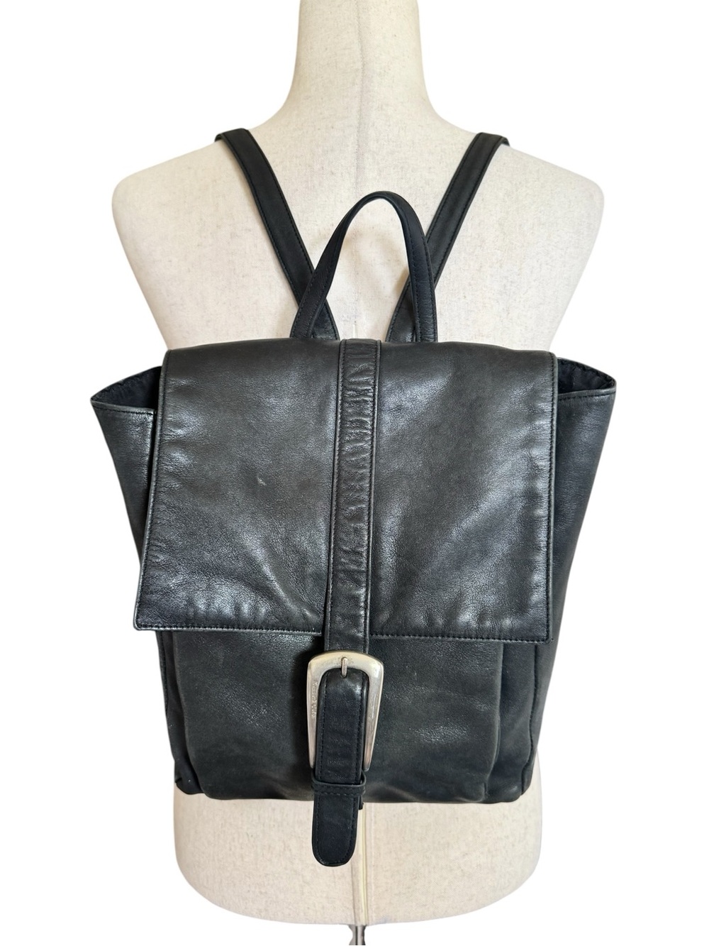 Kenneth Cole 90s Black Leather Flap Backpack
